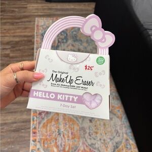 Hello Kitty MakeUp Erasers - 7 day kit